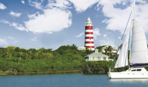 Der gestreifte Leuchtturm von Elbow Cay, Bahamas